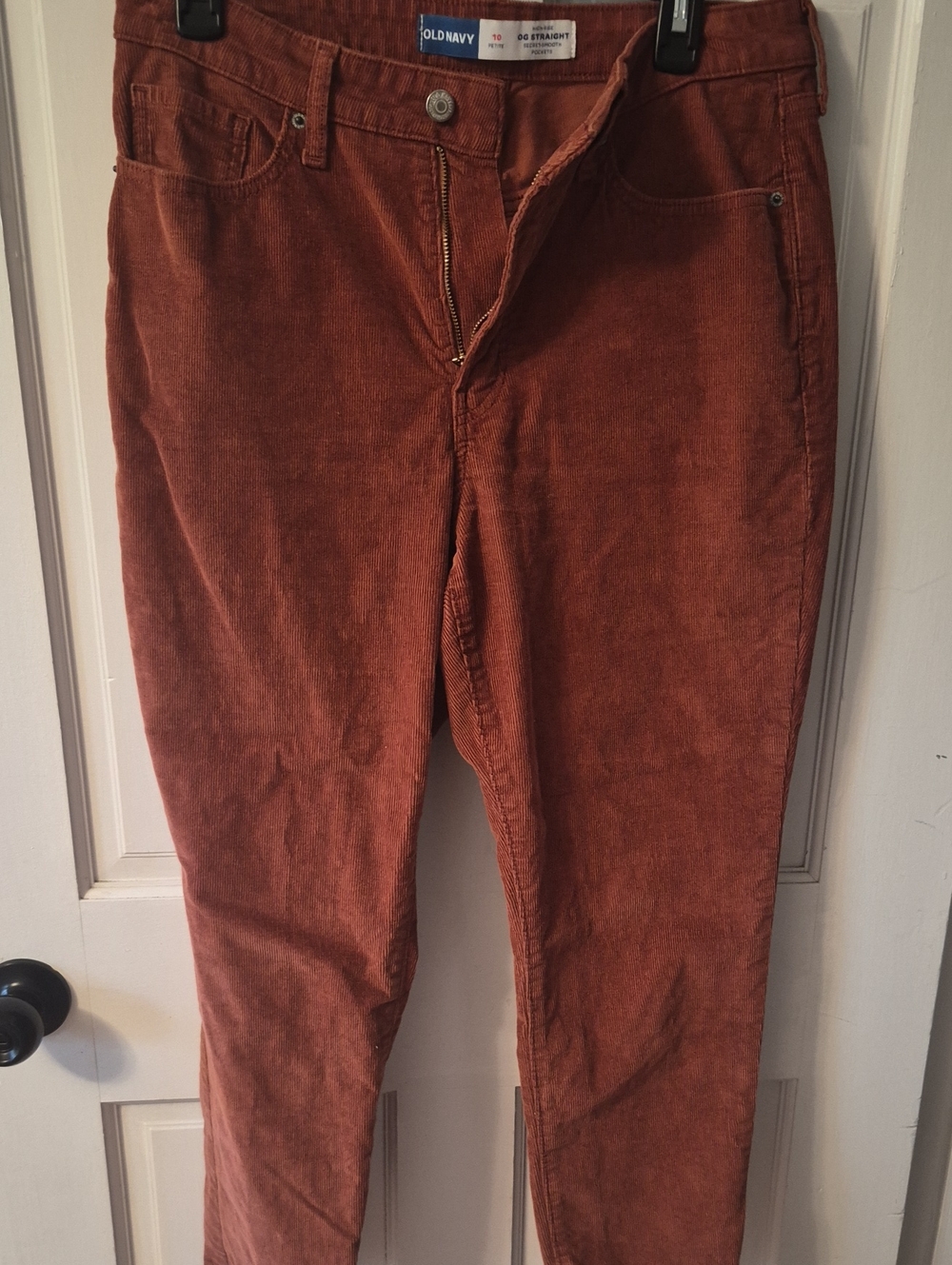 Old Navy Women's Corduroy Pants in Burnt Orange